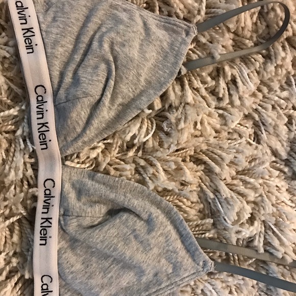 Calvin Klein bralette - Picture 1 of 2